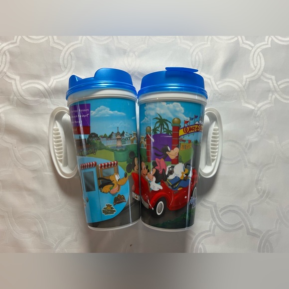 ✔️DisneyWorld RapidFill Souvenir Cups Pair⭐️ - Picture 1 of 7